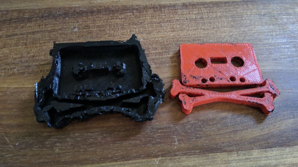 3D printed positive and its mold.